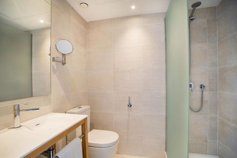 Hotel Rupit 1 - Bathroom Example