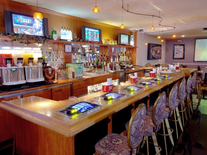 Mardi Gras Hotel & Casino 15