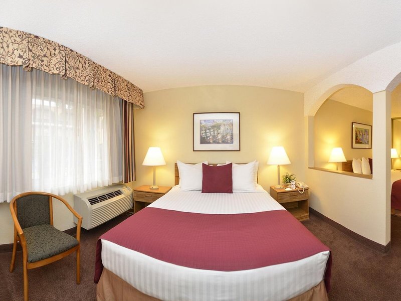 Mardi Gras Hotel & Casino 16