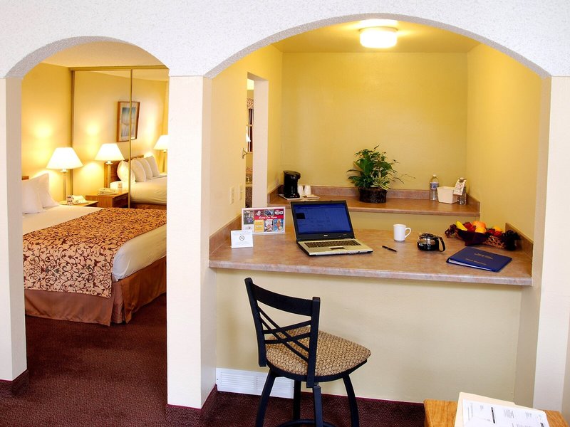 Mardi Gras Hotel & Casino 17