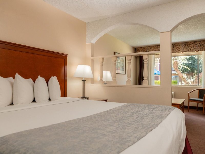 Mardi Gras Hotel & Casino 21