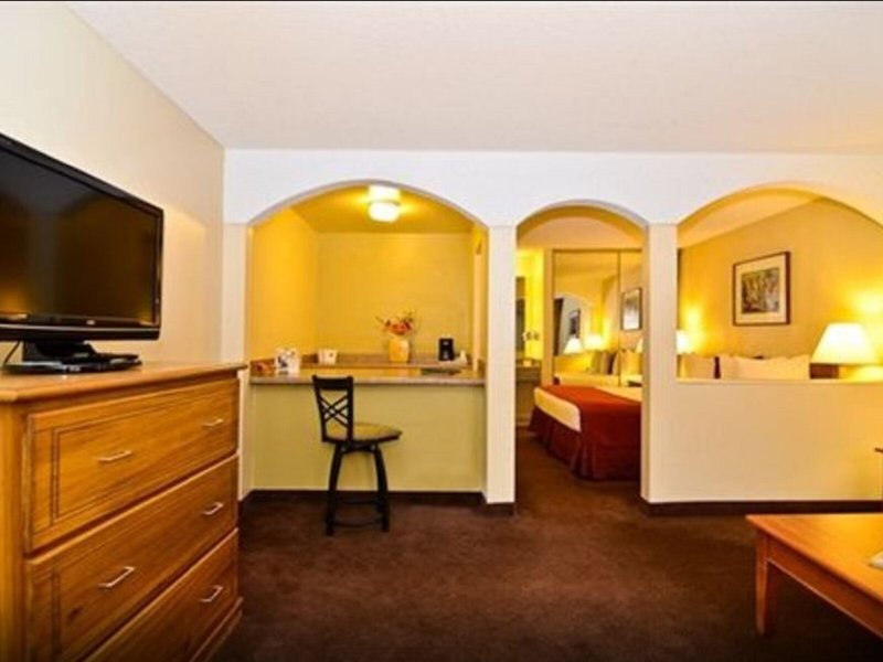 Mardi Gras Hotel & Casino 23