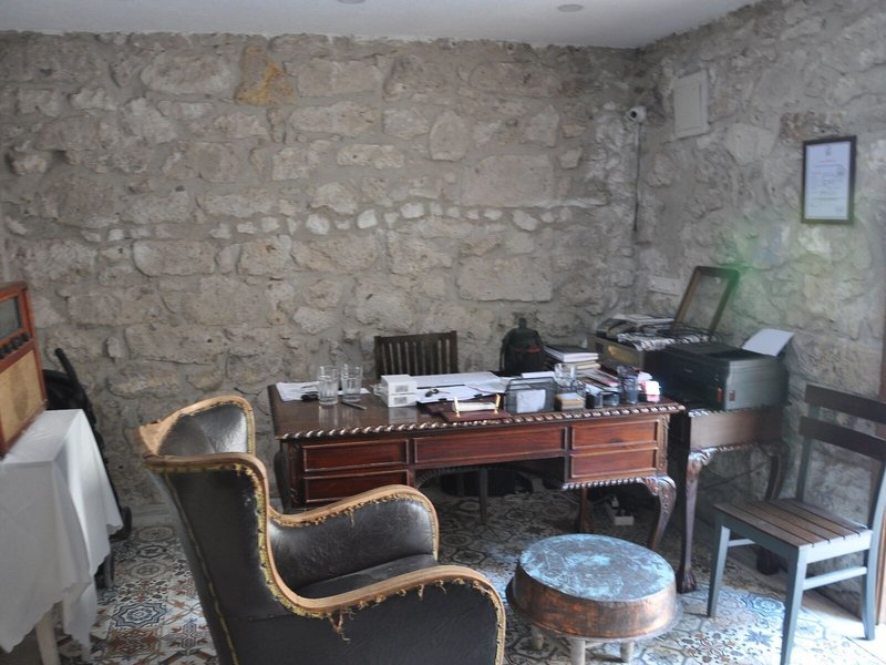 Livan Hotel Deluxe 11