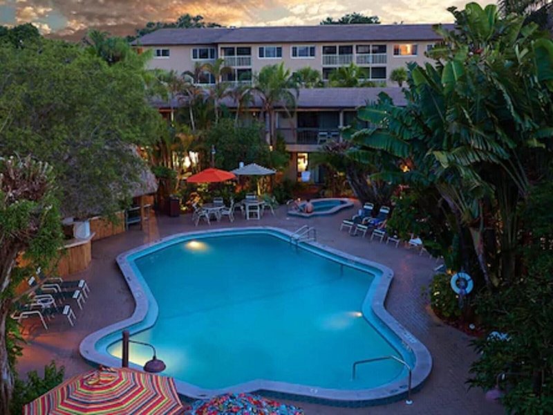 Best Western Naples Inn & Suites 19