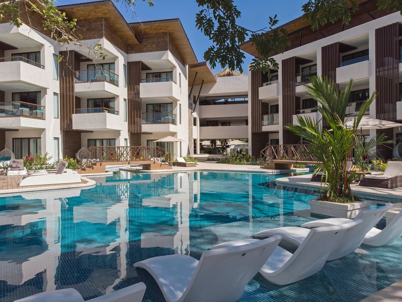 Azura Beach Resort 3