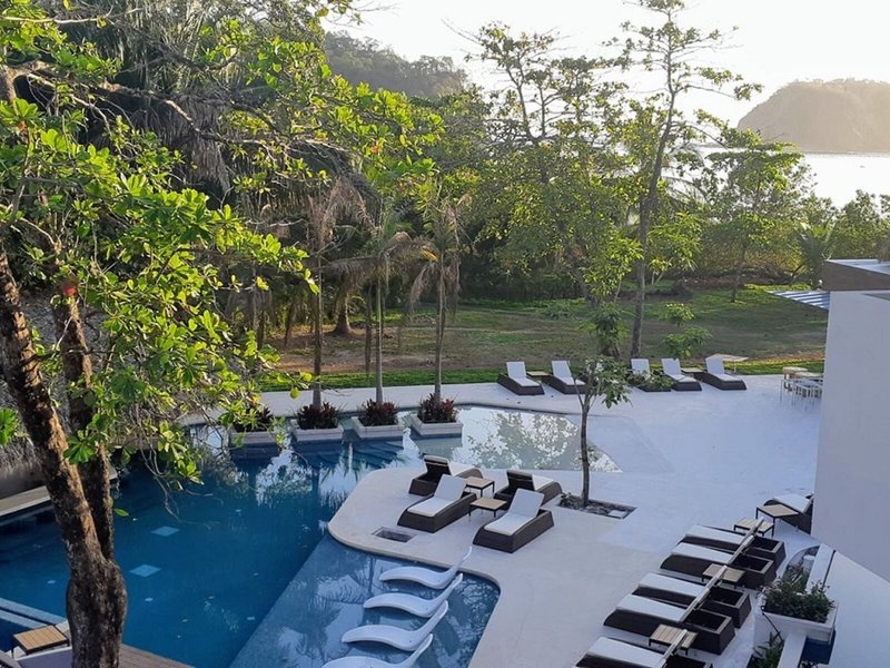 Azura Beach Resort 7