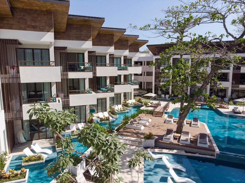 Azura Beach Resort 10