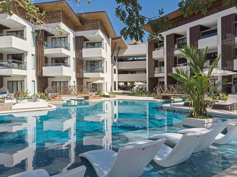 Azura Beach Resort 8