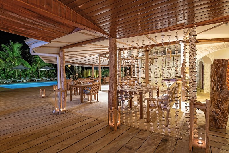 Bliss Hotel Praslin 10