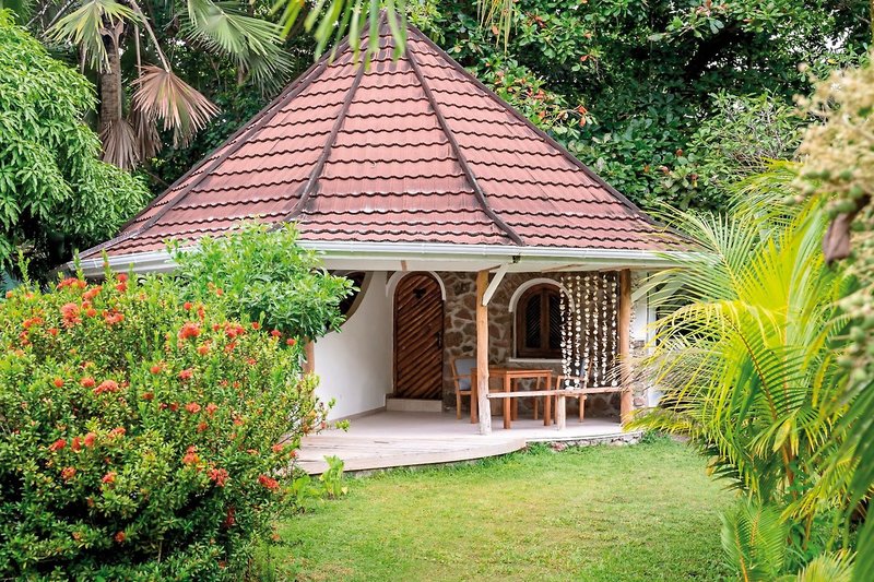Bliss Hotel Praslin 13