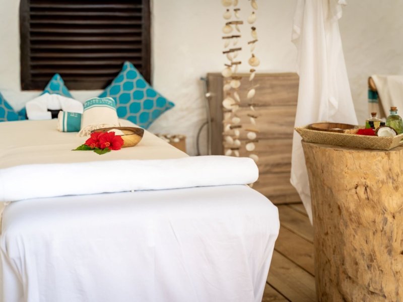 Bliss Hotel Praslin 11