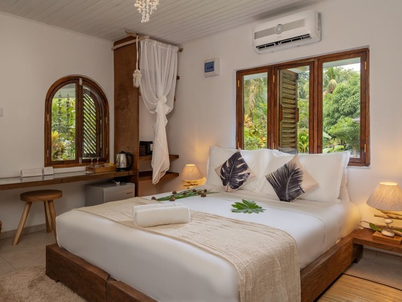 Bliss Hotel Praslin 14