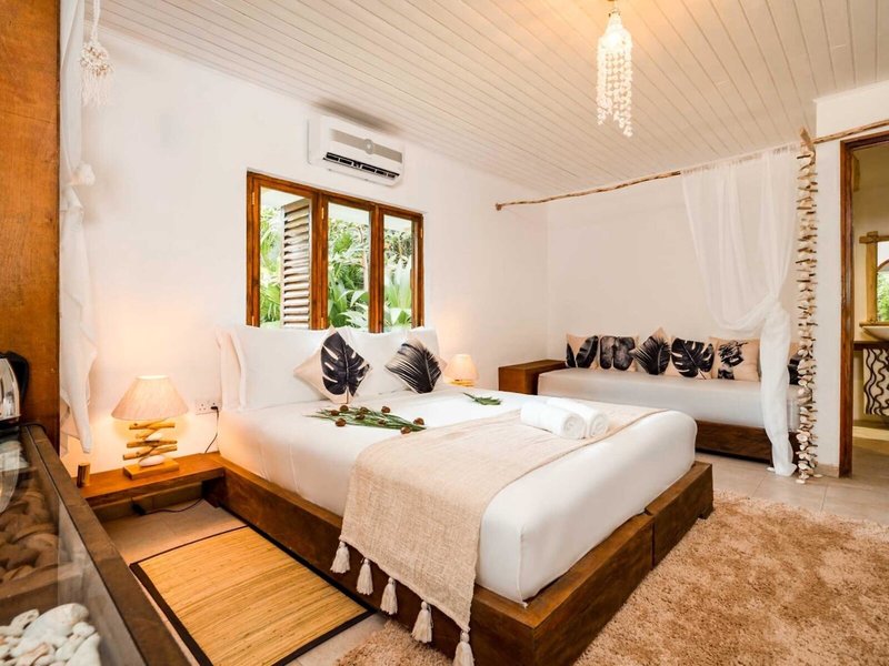 Bliss Hotel Praslin 23