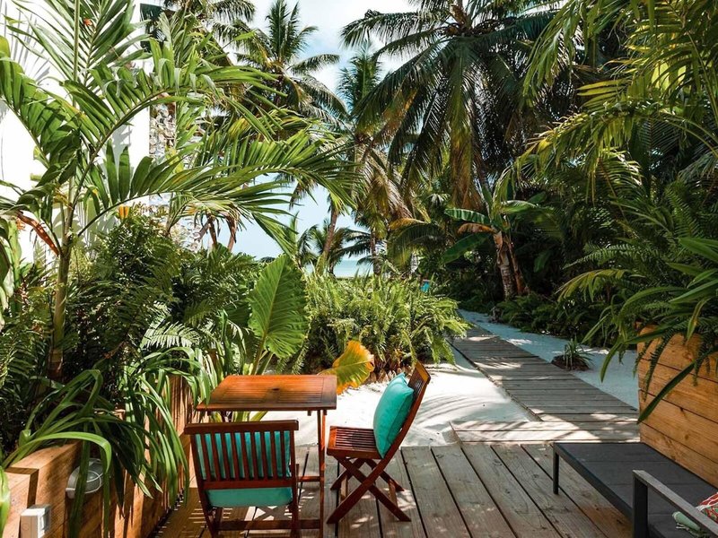 Bliss Hotel Praslin 32