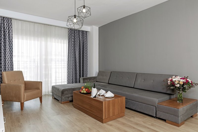 Sherwood Suites Resort 9