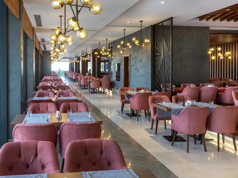 Sherwood Suites Resort 24