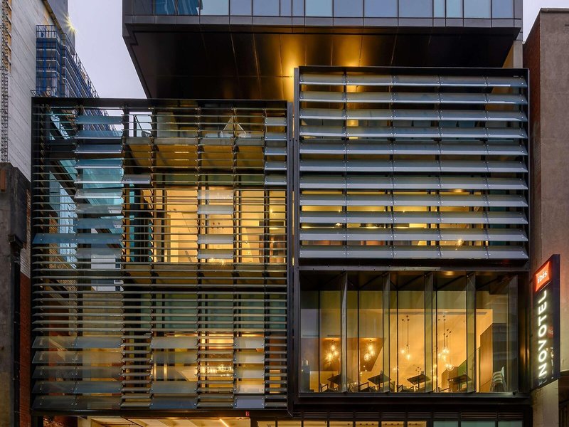 Novotel Melbourne Central 3