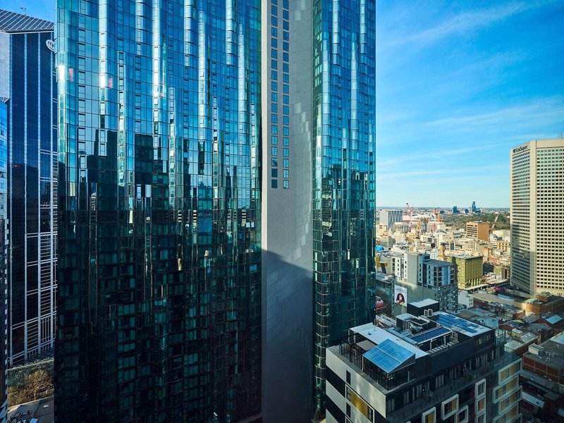 Novotel Melbourne Central 4