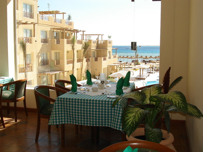 Imperial Shams Abu Soma 17