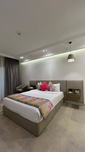 Imperial Shams Abu Soma 43