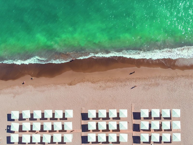 Paloma Finesse 9 - Beach
