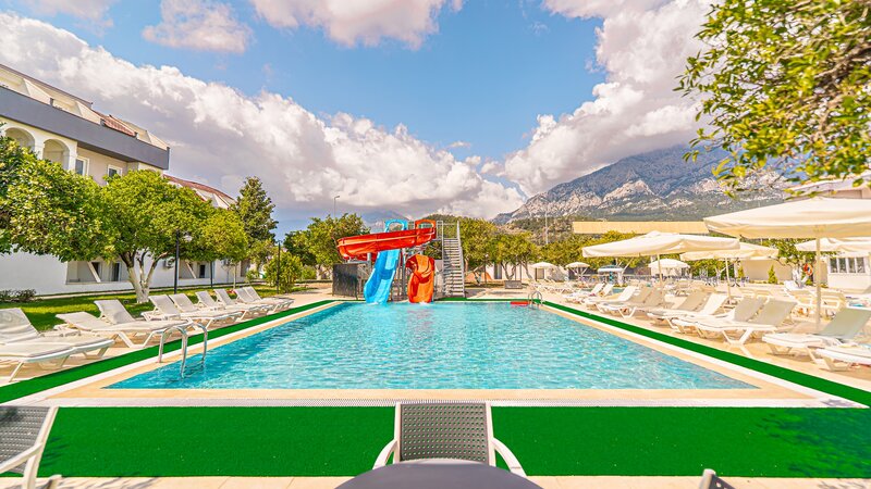 Viking Garden Hotel & Spa 10