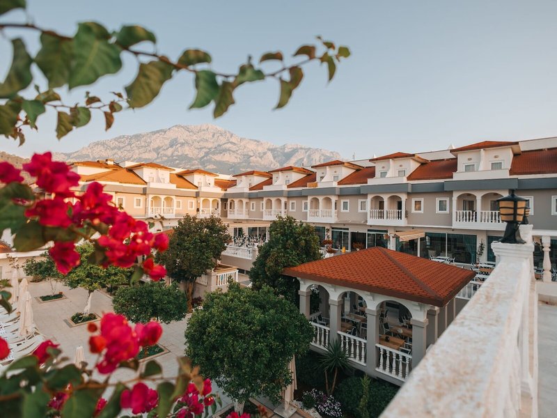 Viking Garden Hotel & Spa 2