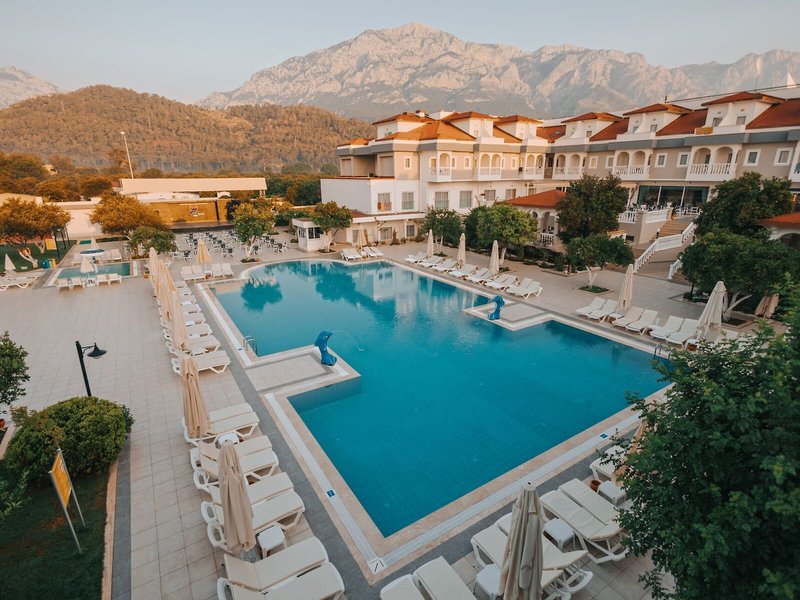 Garden Resort Bergamot 15