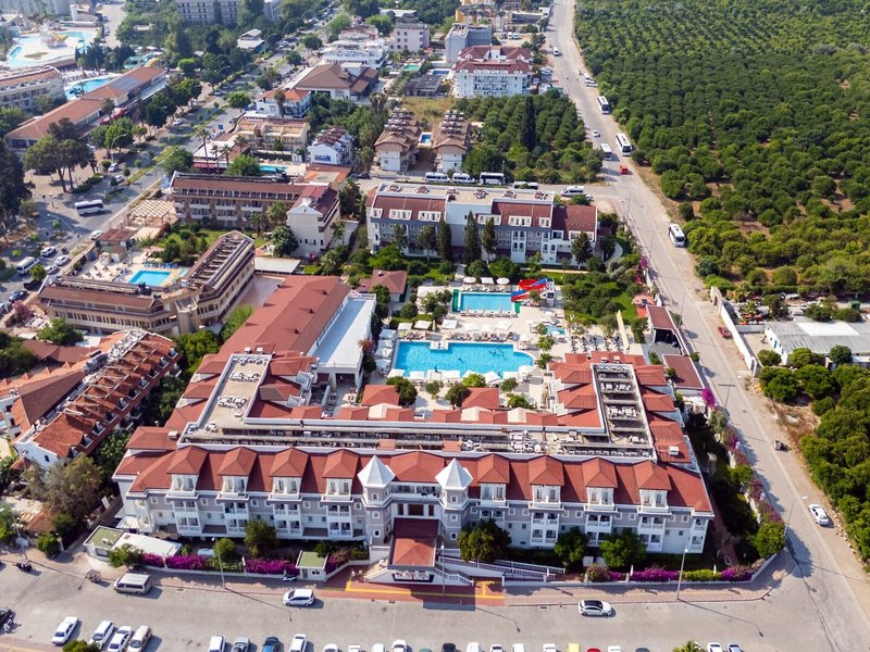 Garden Resort Bergamot 17