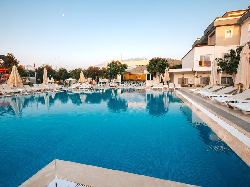 Garden Resort Bergamot 19