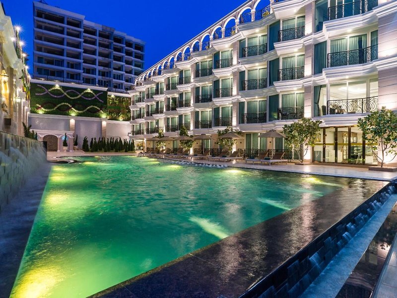 LK Emerald Beach 1