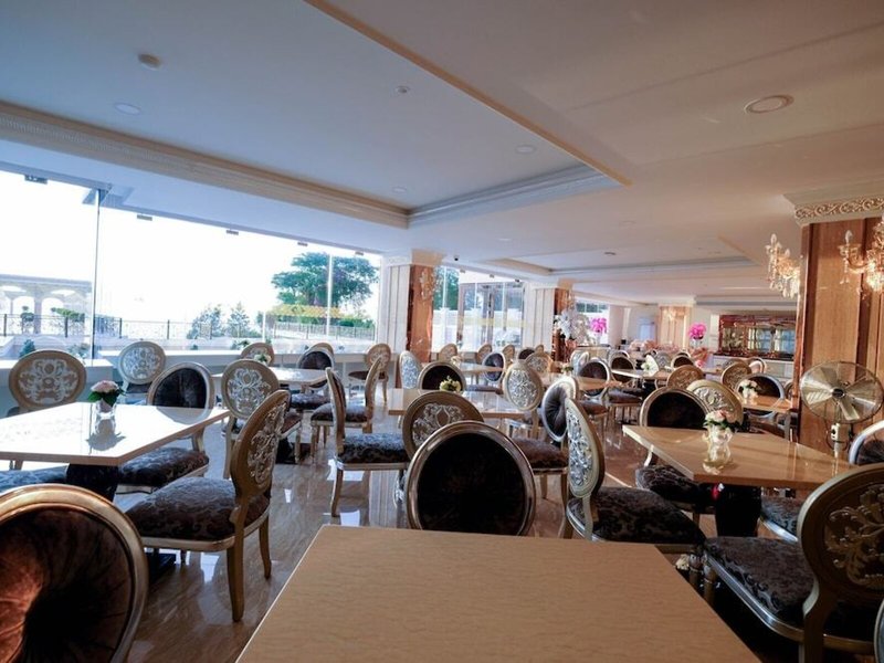 LK Emerald Beach 22