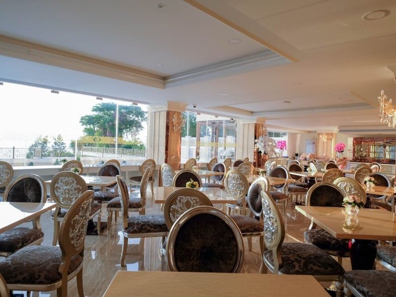LK Emerald Beach 28