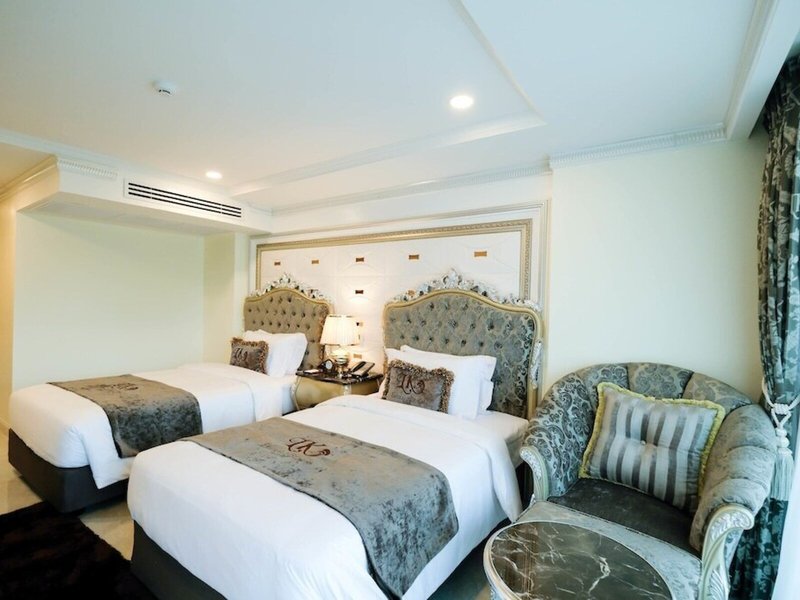 LK Emerald Beach 33