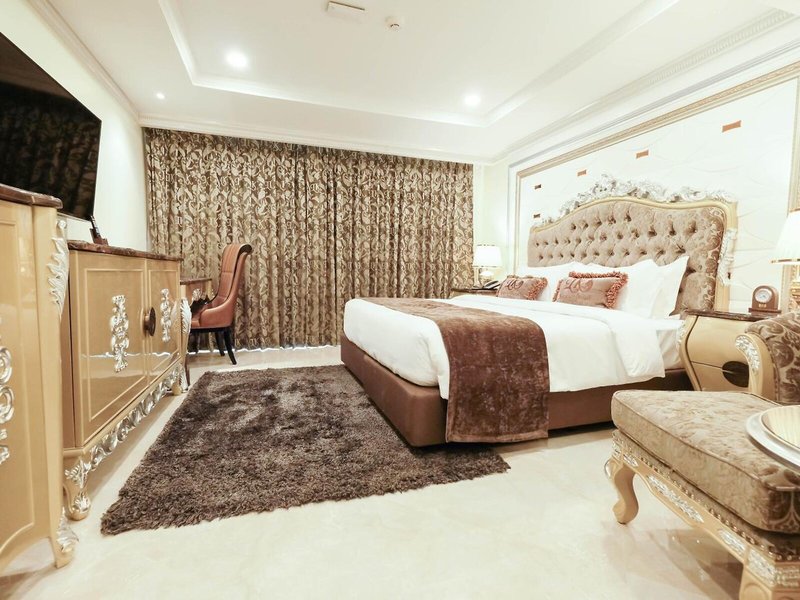 LK Emerald Beach 42