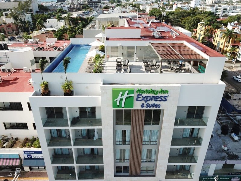 Holiday Inn Express & Suites Playa Del Carmen 12