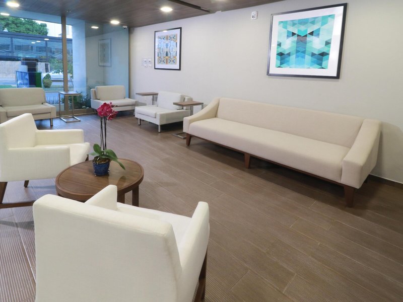 Holiday Inn Express & Suites Playa Del Carmen 14