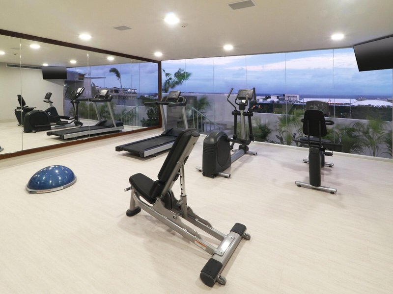 Holiday Inn Express & Suites Playa Del Carmen 28