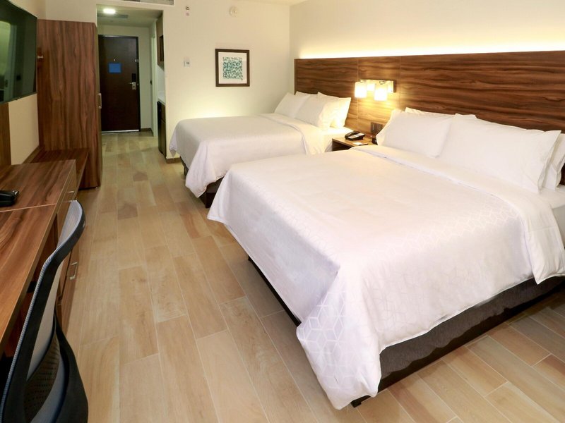 Holiday Inn Express & Suites Playa Del Carmen 44