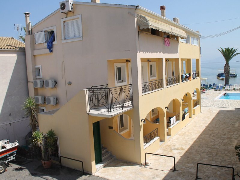 Lemon Grove 3