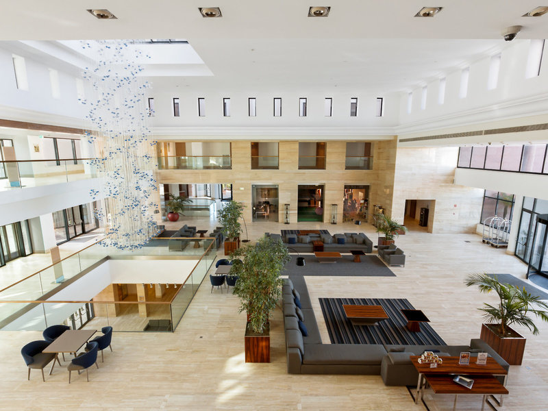 Hilton Vilamoura As Cascatas Golf Resort & Spa 16