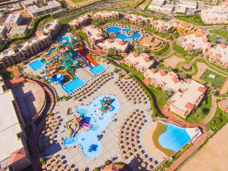 Charmillion Gardens Aqua Park 3