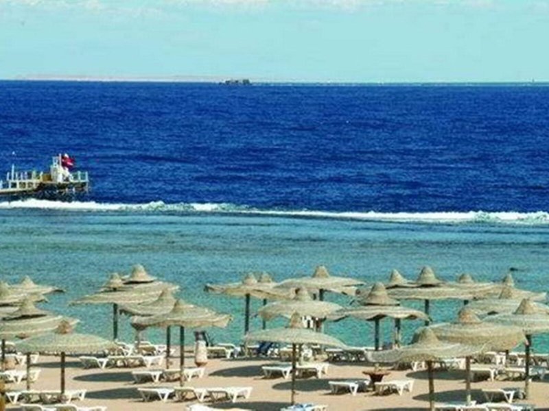 Charmillion Gardens Aqua Park 7