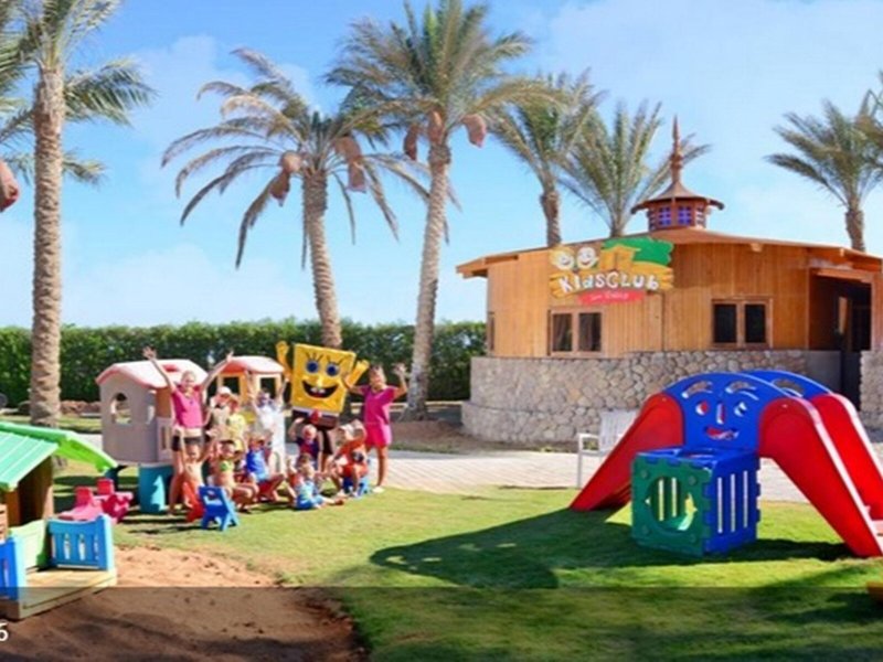 Charmillion Gardens Aqua Park 31