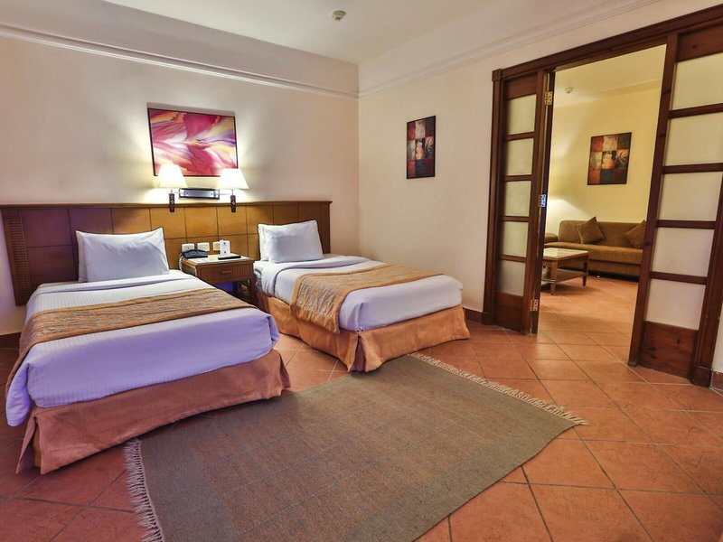 Charmillion Gardens Aqua Park 35