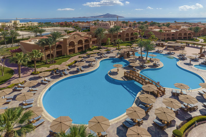 Charmillion Gardens Aqua Park 4