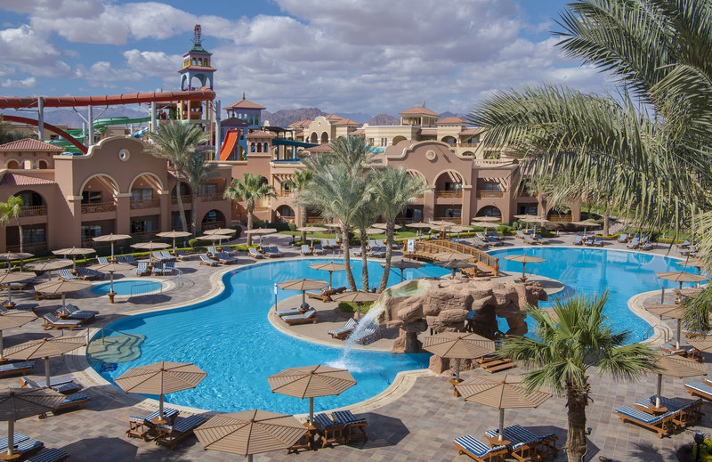 Charmillion Gardens Aqua Park 22