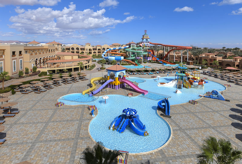 Charmillion Gardens Aqua Park 23