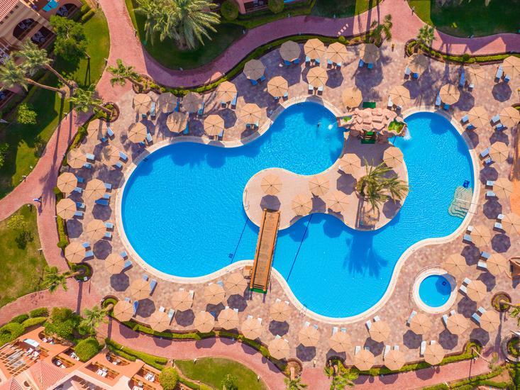 Charmillion Gardens Aqua Park 6