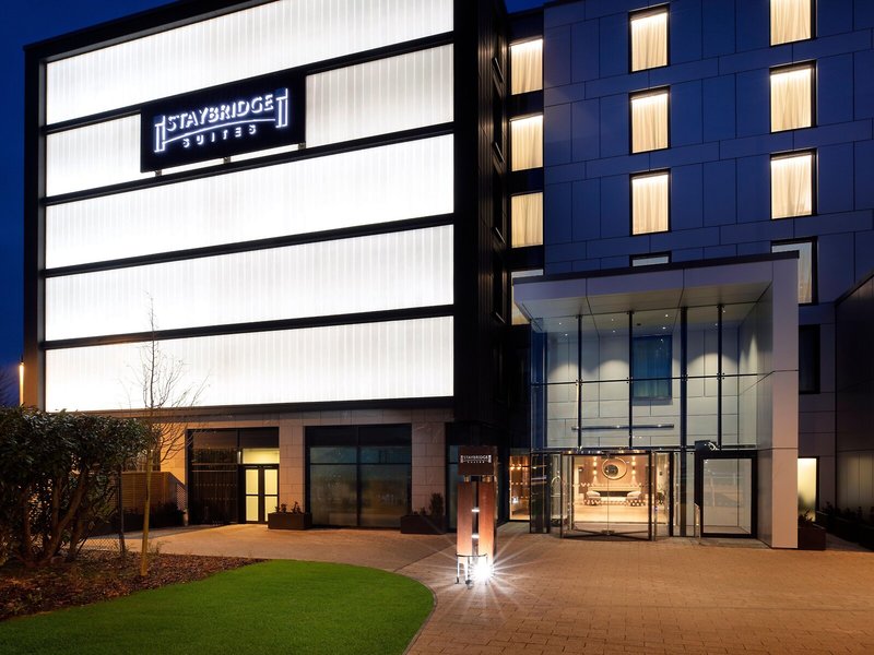 Staybridge Suites London - Heathrow Bath Road 2